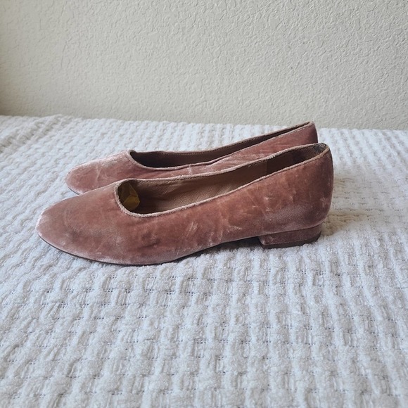 Madewell Shoes - Madewell The Leia Ballet Flat in Velvet Women's Size 7